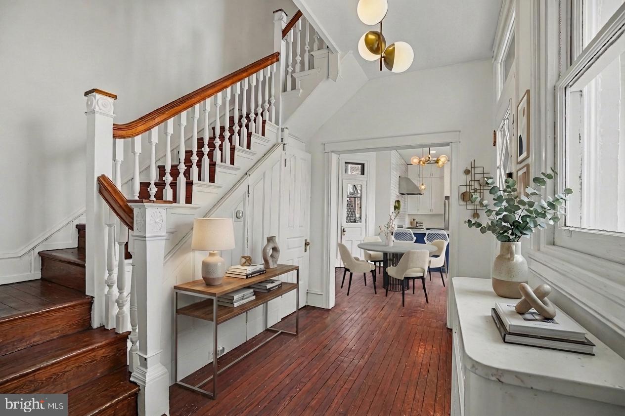 FAIRMOUNT - Residential