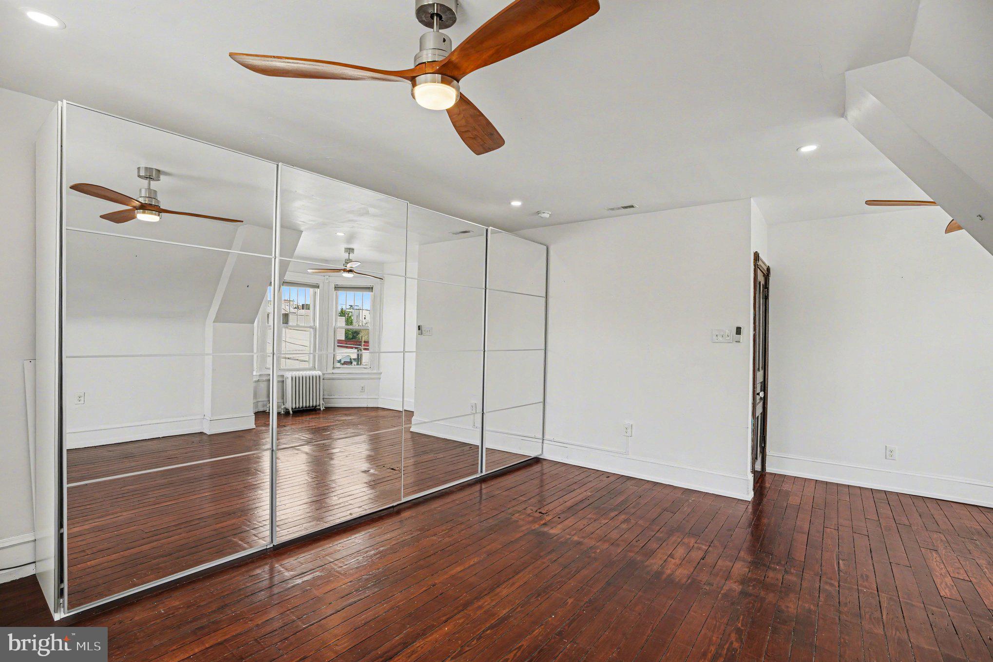 FAIRMOUNT - Residential