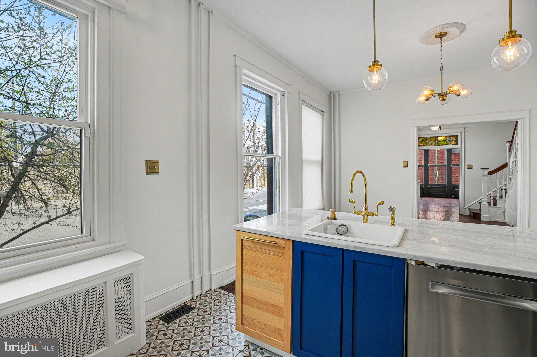 FAIRMOUNT - Residential