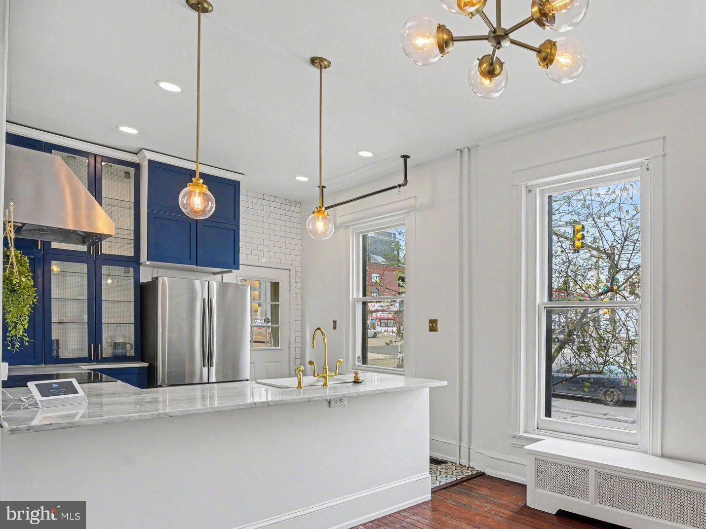 FAIRMOUNT - Residential