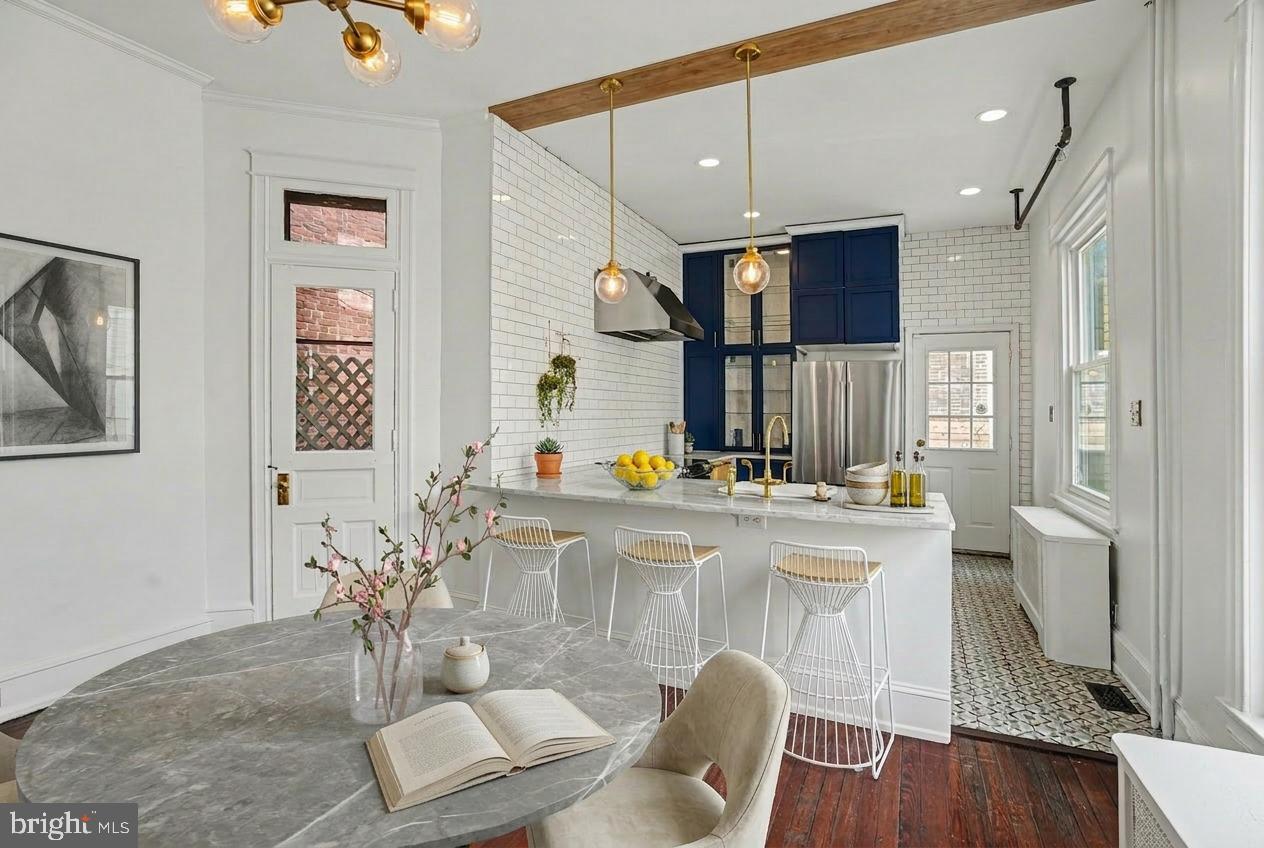 FAIRMOUNT - Residential