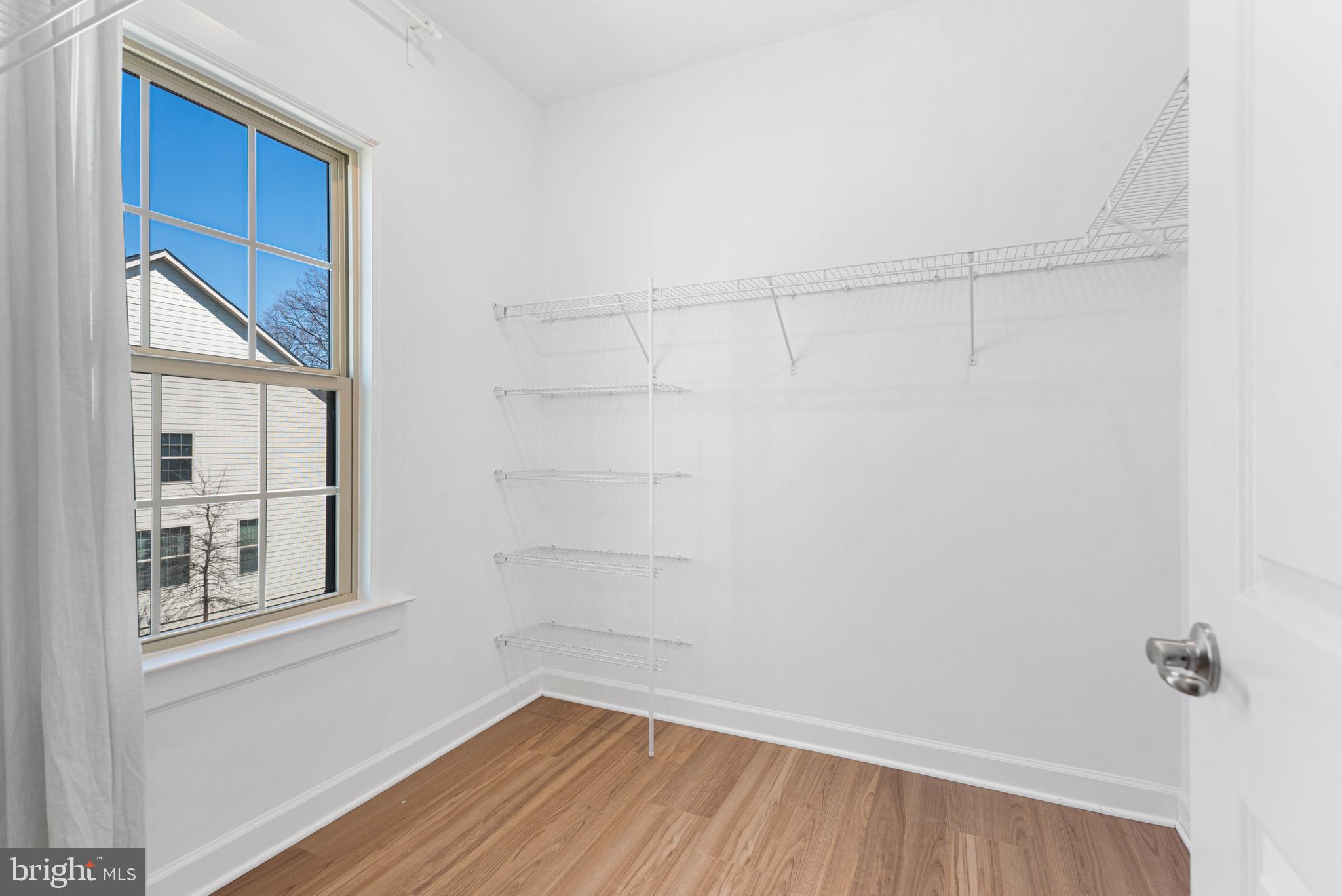 AVENSHIRE - Residential