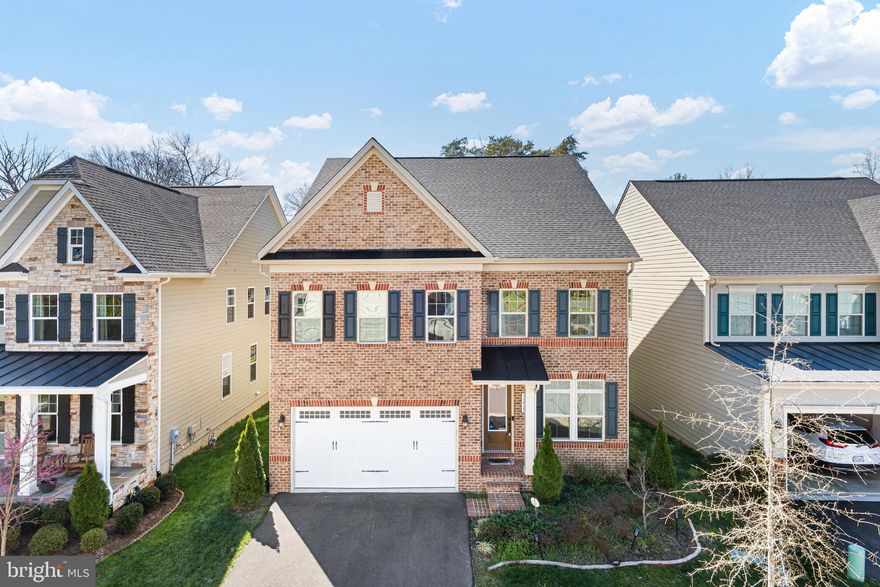 8 year young and wonderful home quality built by NV Homes. Thoughtfully designed open floor plan spread out gracefully over FOUR(4) levels perfect for everyday entertaining. Gourmet kitchen with high-end SS appliances, Quartz countertops and HUGE kitchen island, Gleaming hardwood/faux wood & deluxe trim work throughout. Grand owner's suite with his/hers closets & luxe master bath. Ensuite baths in every bedroom! Spacious Lower level Rec/Media room. Finished loft on top level with a full bath and large space. 
Minutes to Wegmans, Fairfax Corner, Fairfax Government Center.