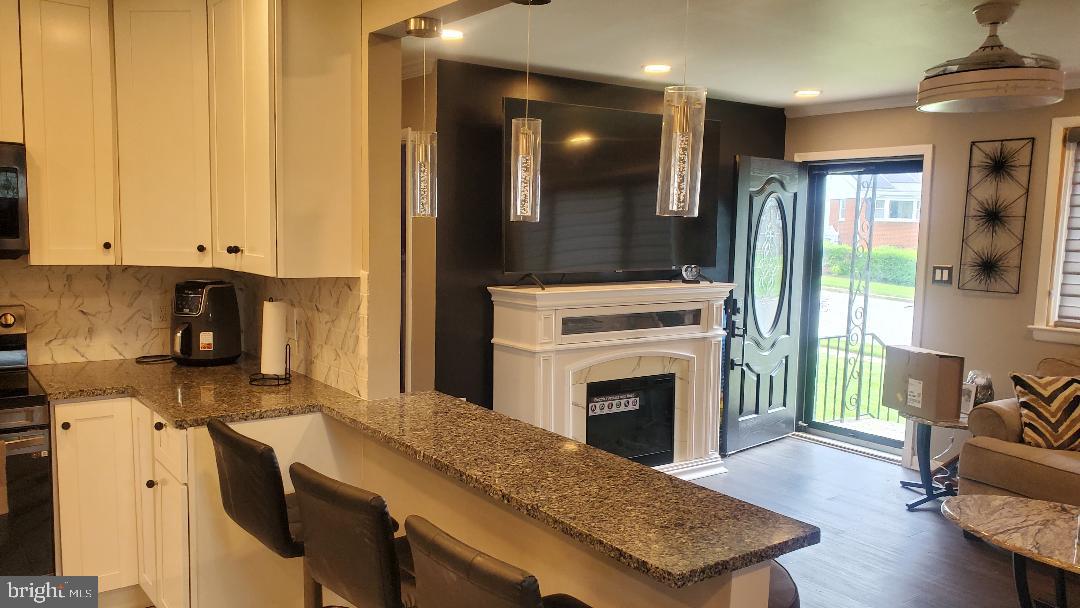 ANDREWS HILLS - Residential