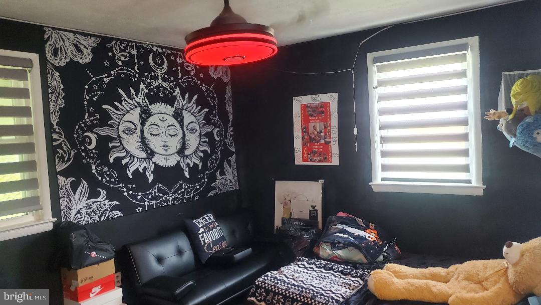 ANDREWS HILLS - Residential