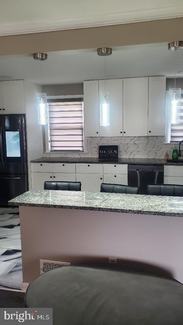 ANDREWS HILLS - Residential