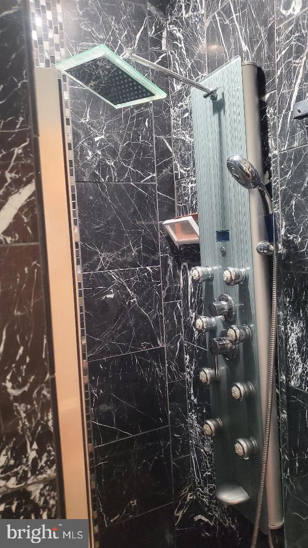 ANDREWS HILLS - Residential