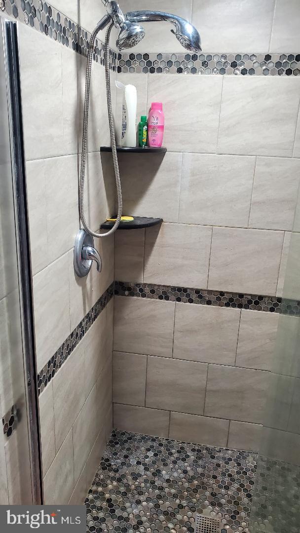 ANDREWS HILLS - Residential