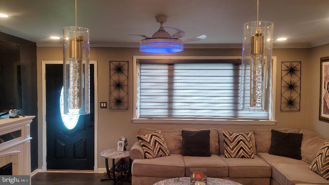 ANDREWS HILLS - Residential