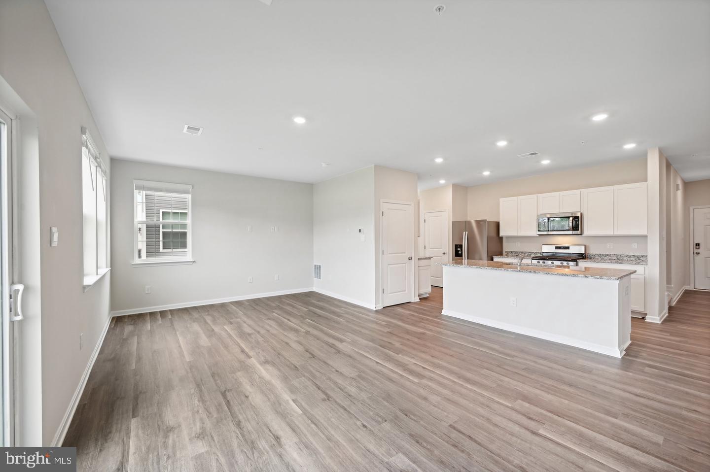 713 BEADILLY WAY