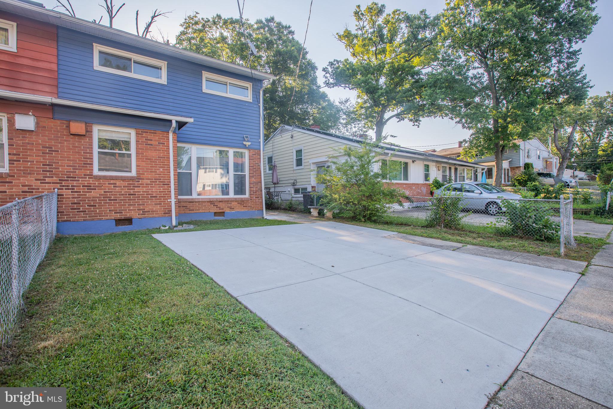 CAPITOL HEIGHTS - Residential Lease