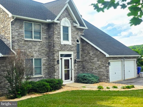 Homes For Sale - 8057 Lofty Heights Drive<br/> WAYNESBORO, PA 17268