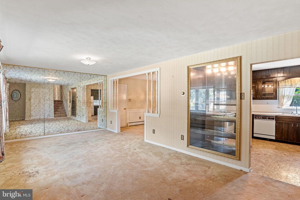 Photo of 405 Clearview Road, HANOVER, PA 17331 (MLS # PAYK2090490)