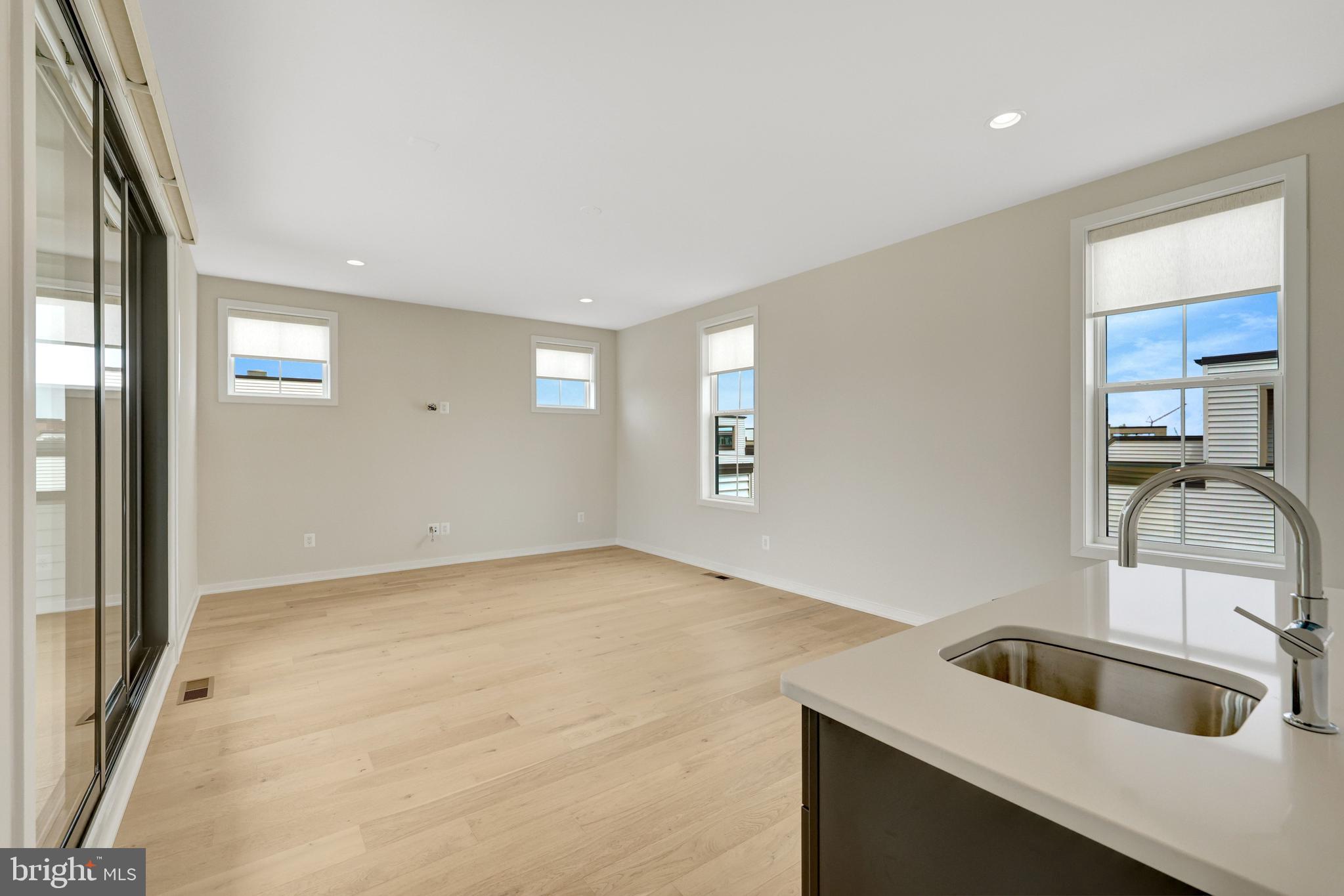 METRO WALK AT MOOREFIELD STATION - Residential