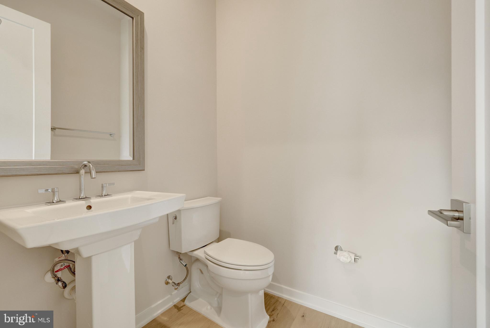 METRO WALK AT MOOREFIELD STATION - Residential