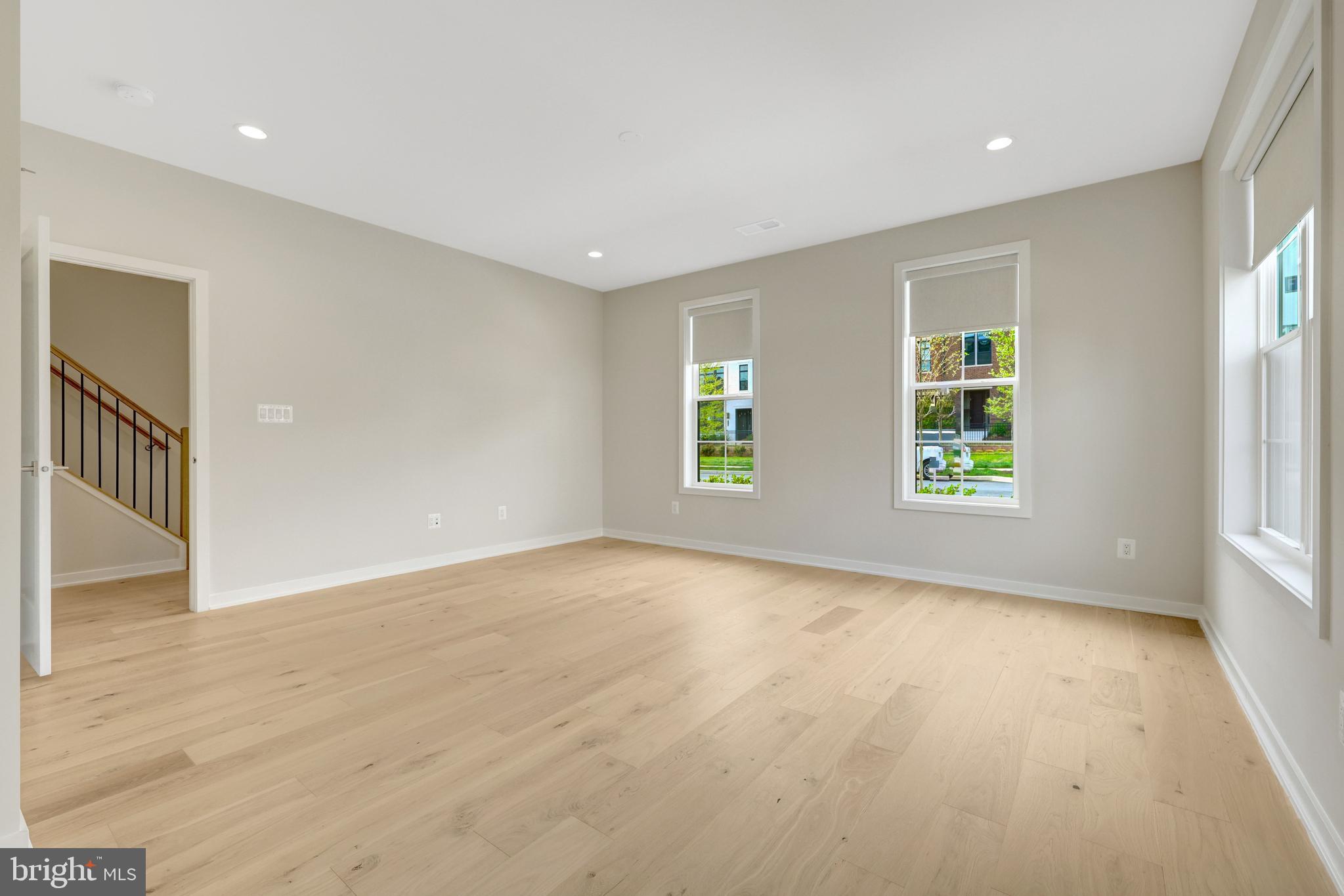 METRO WALK AT MOOREFIELD STATION - Residential