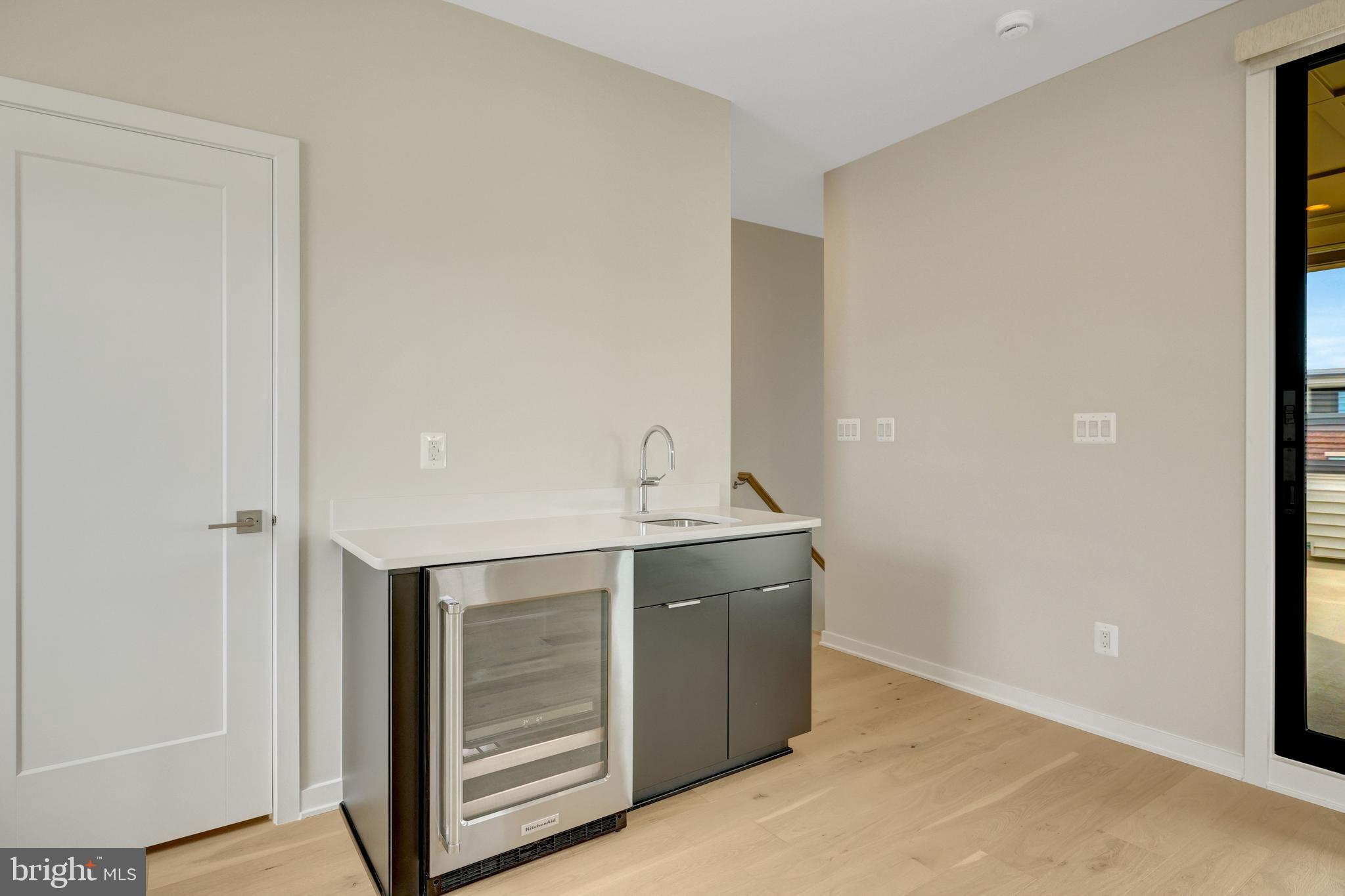 METRO WALK AT MOOREFIELD STATION - Residential