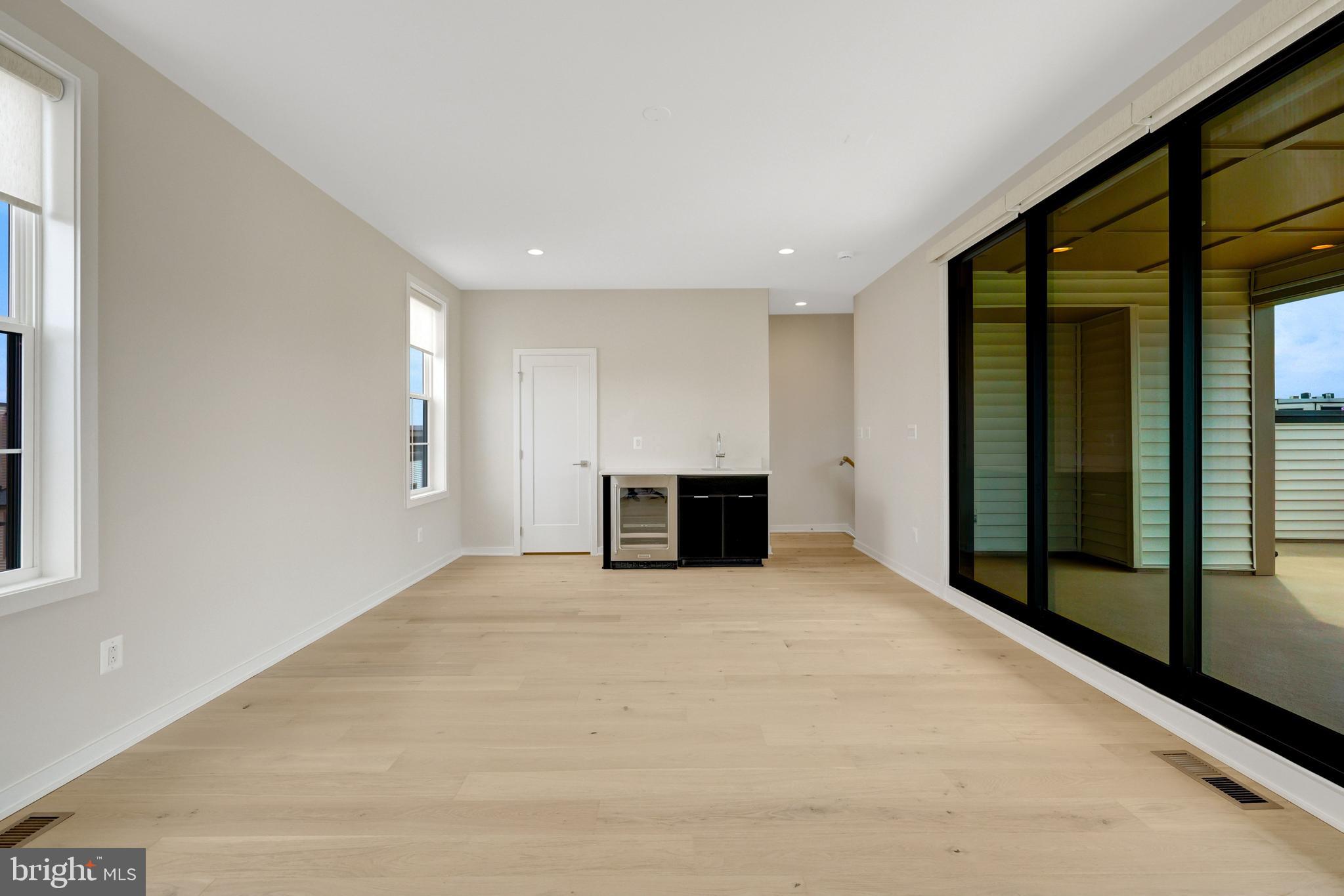 METRO WALK AT MOOREFIELD STATION - Residential