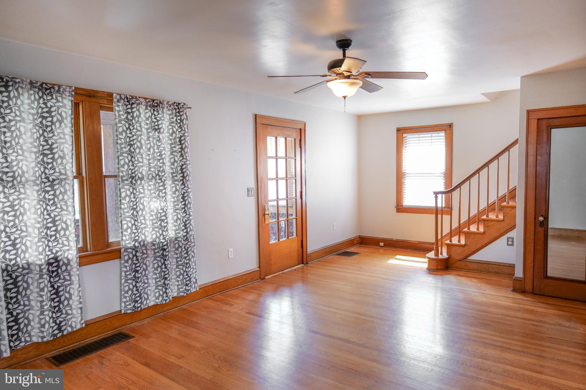 JOHNSON HEIGHTS - Residential