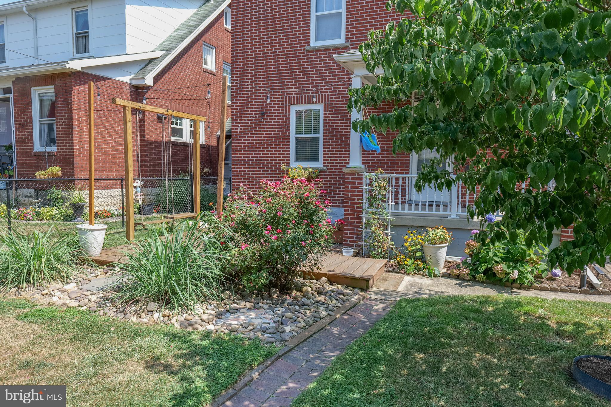 JOHNSON HEIGHTS - Residential