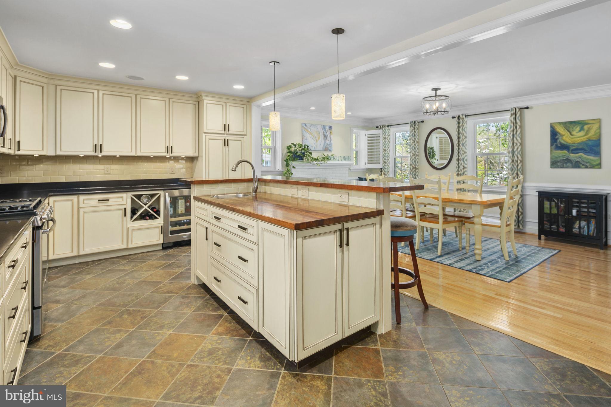 OAKWOOD - Residential