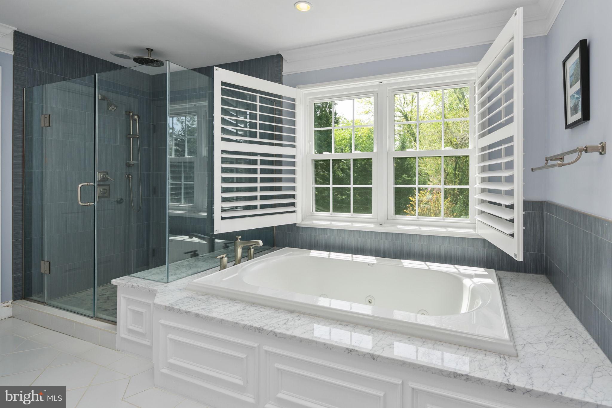 OAKWOOD - Residential