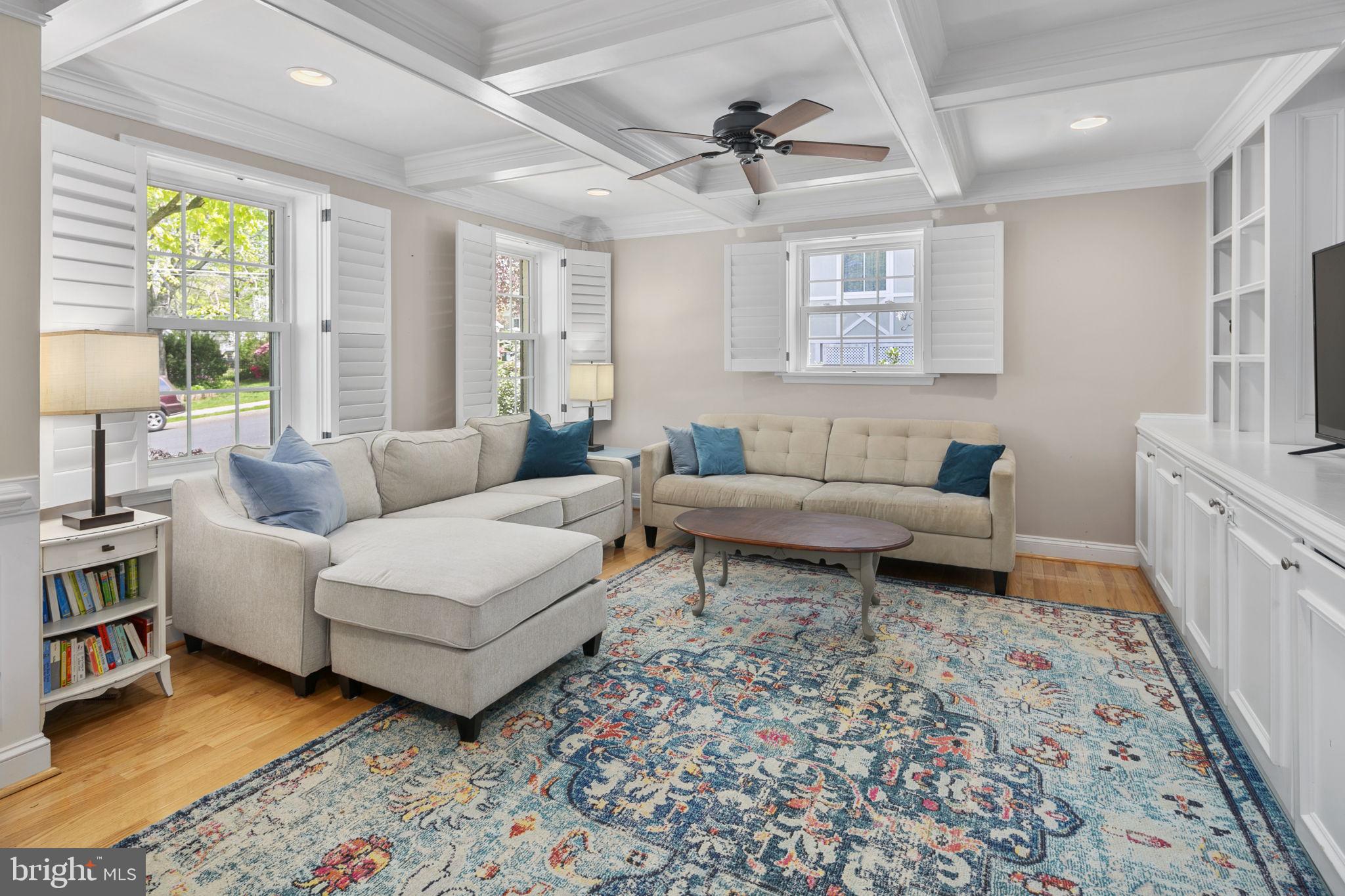 OAKWOOD - Residential