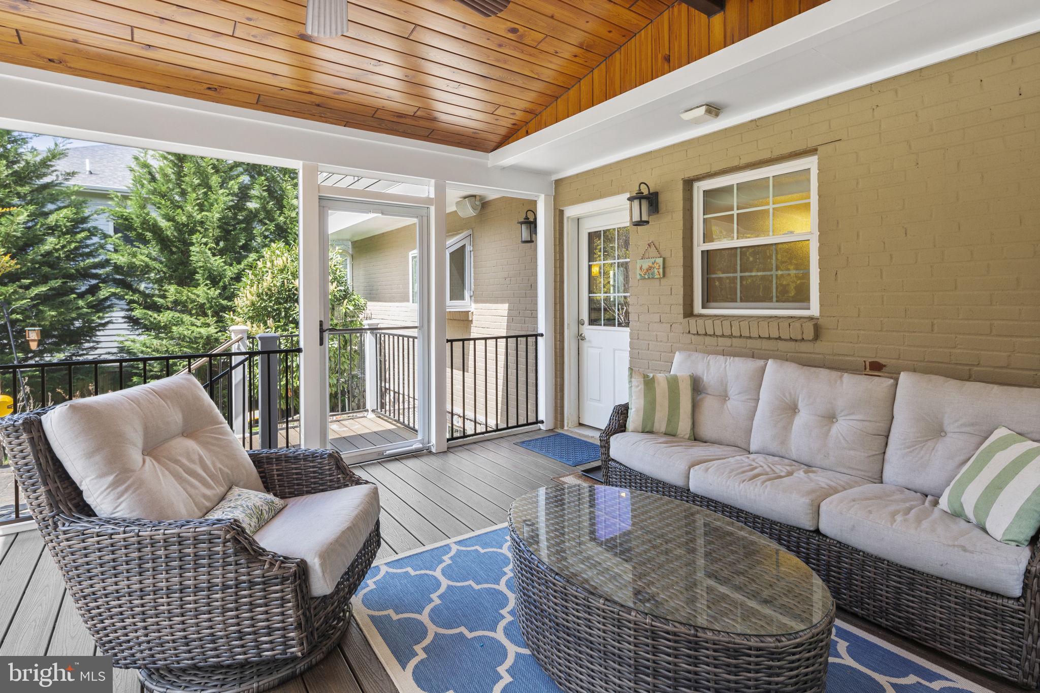 OAKWOOD - Residential