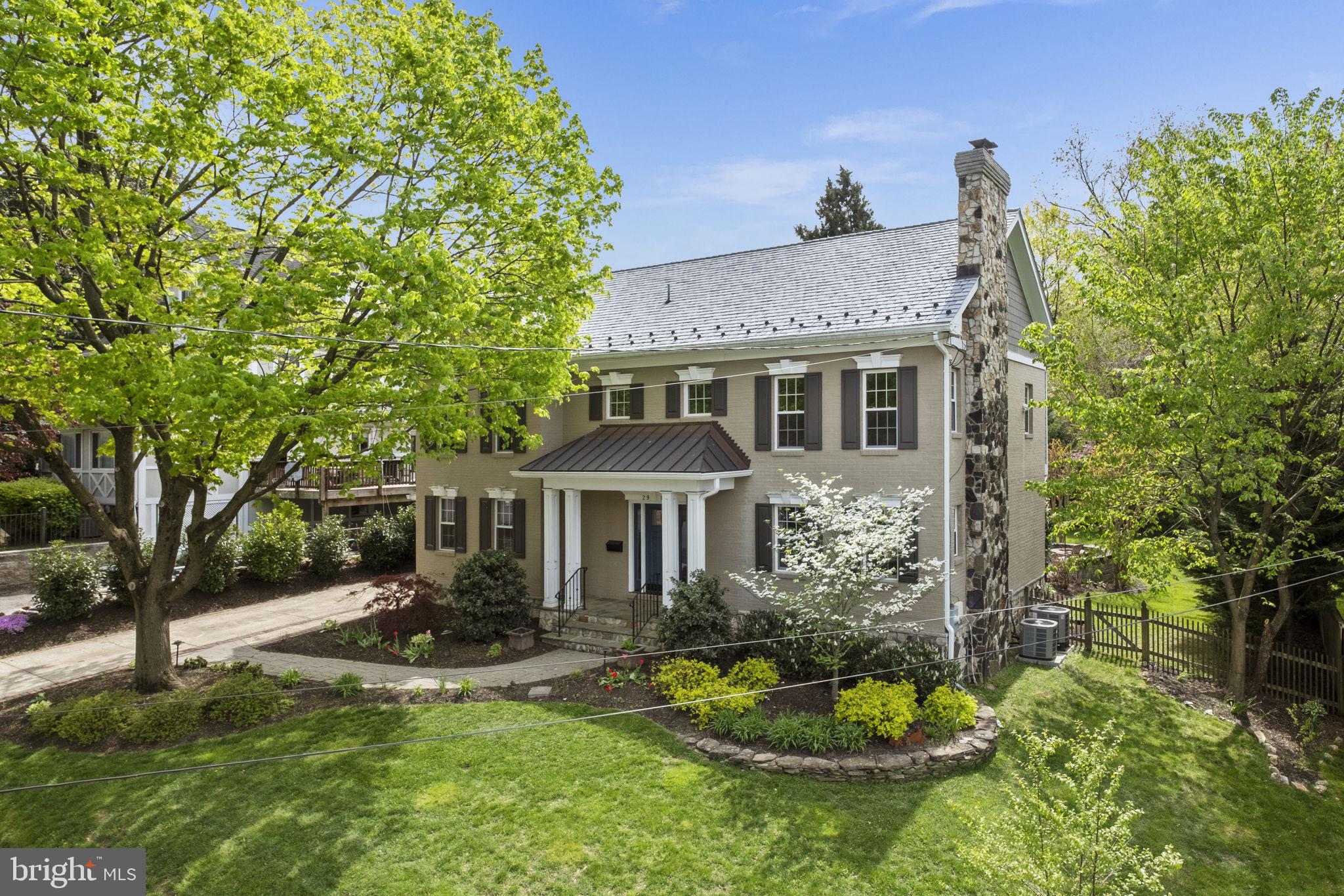 OAKWOOD - Residential