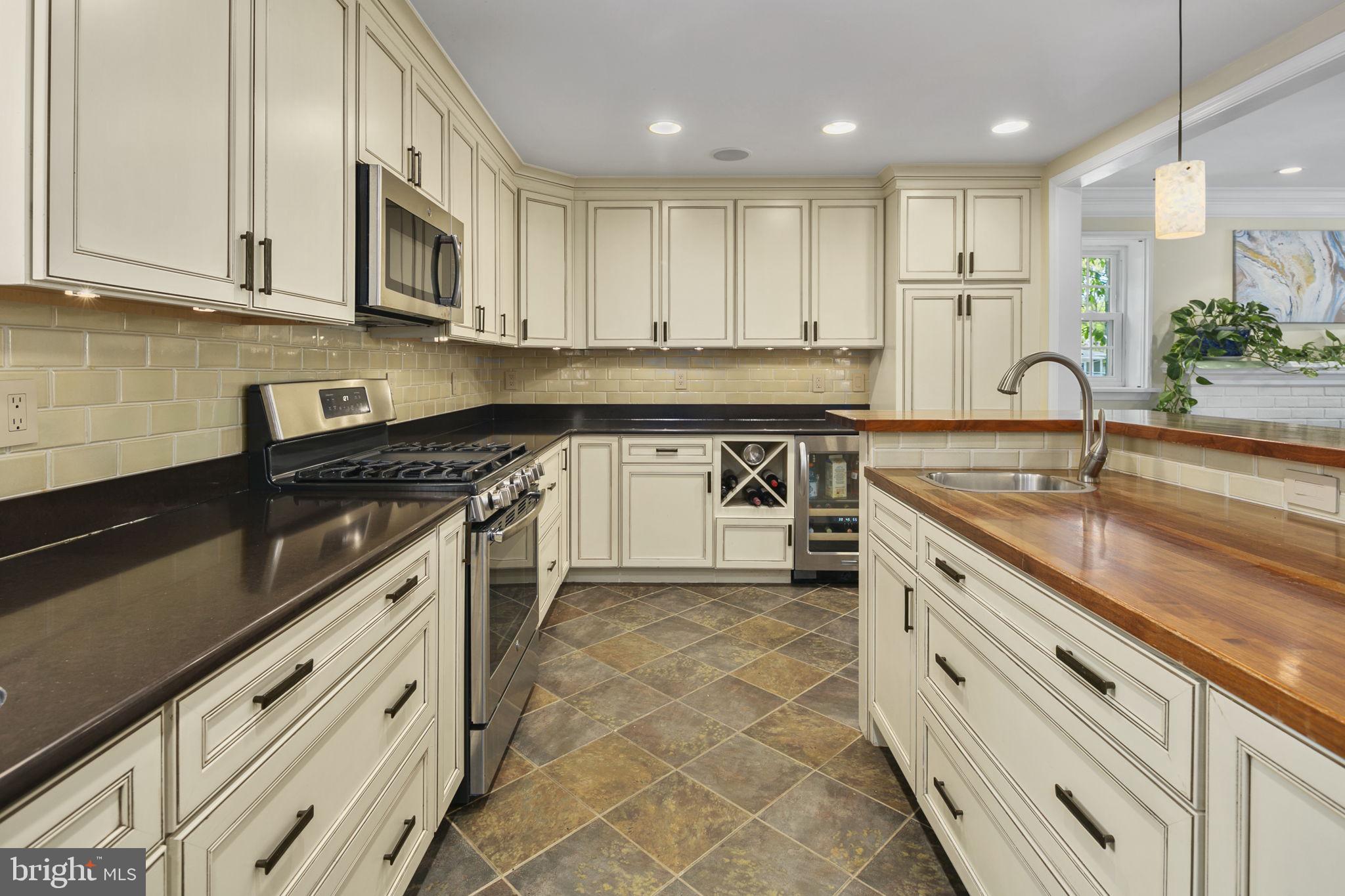 OAKWOOD - Residential