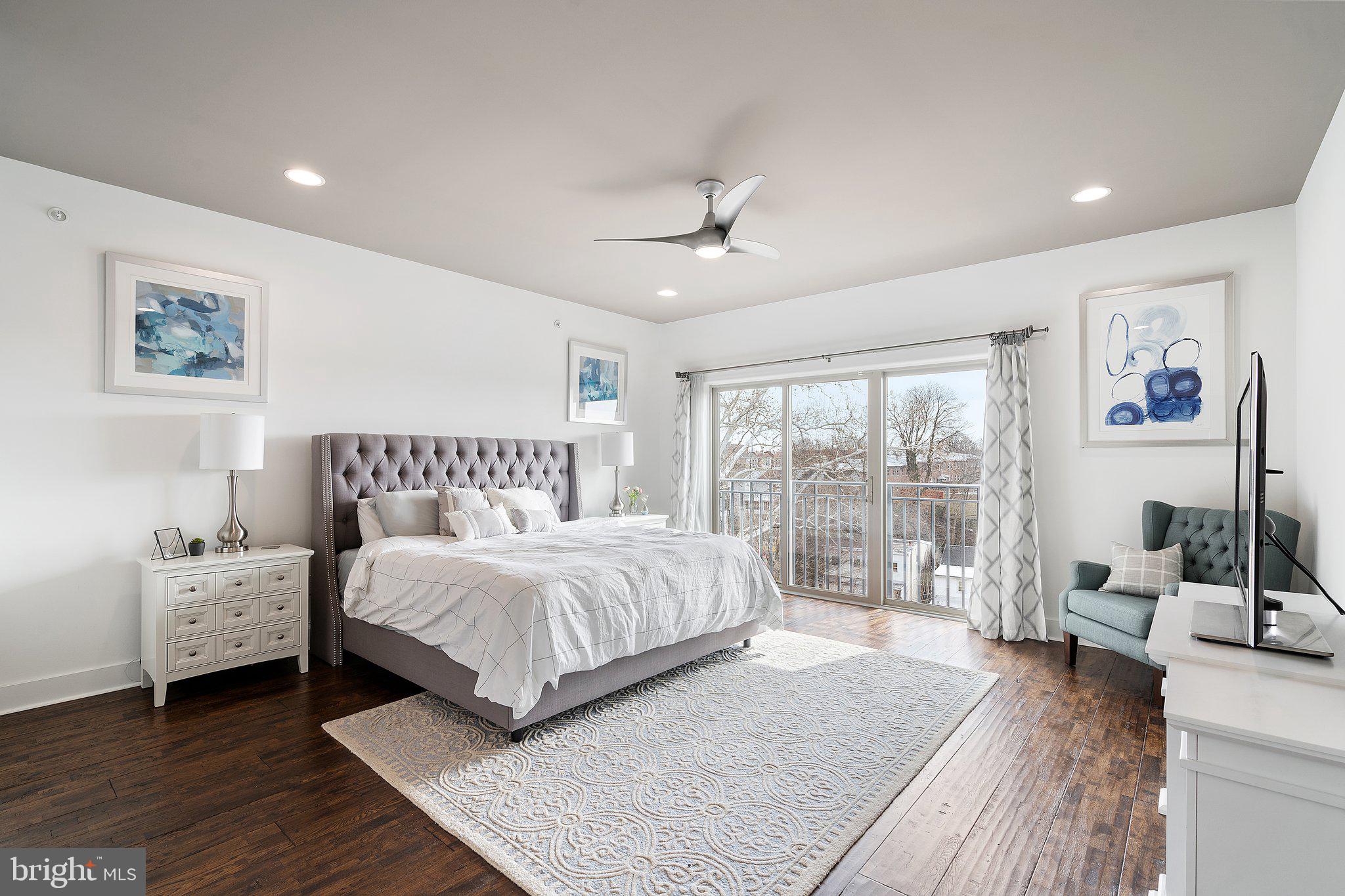 ROXBOROUGH - Residential