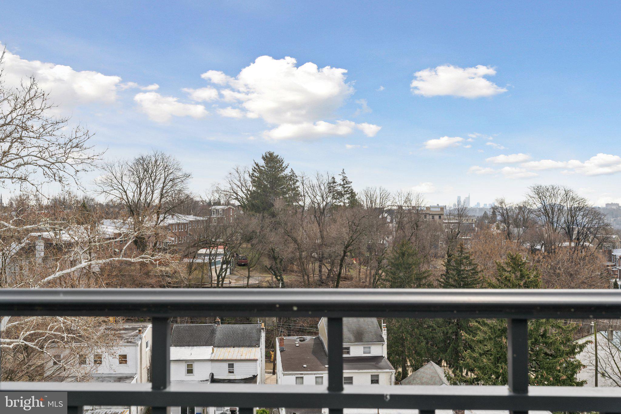 ROXBOROUGH - Residential
