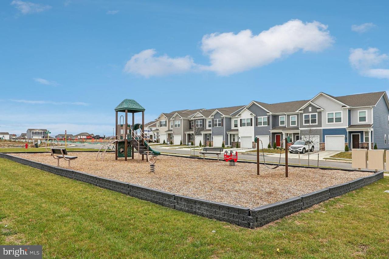 VALLEY VIEW - Residential Lease