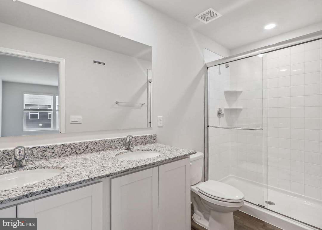 VALLEY VIEW - Residential Lease