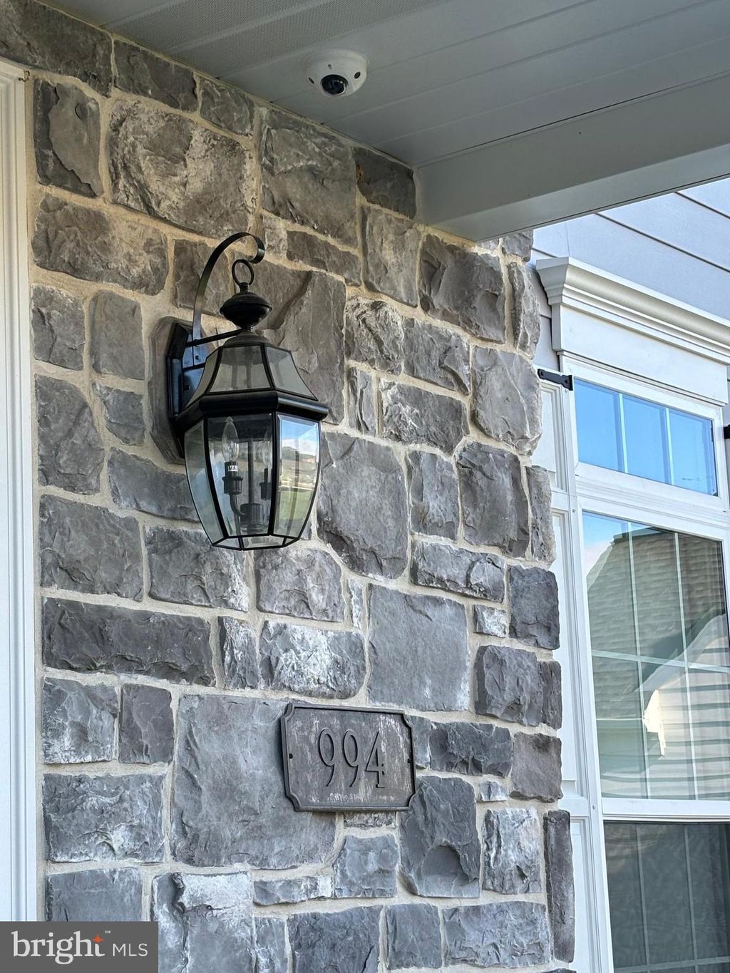 Photo of 994 Valley Crossing Drive, LITITZ, PA 17543 (MLS # PALA2042394)