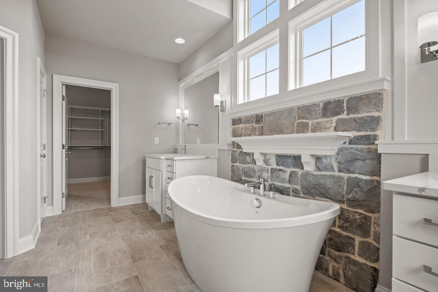 LITITZ BEND - Residential