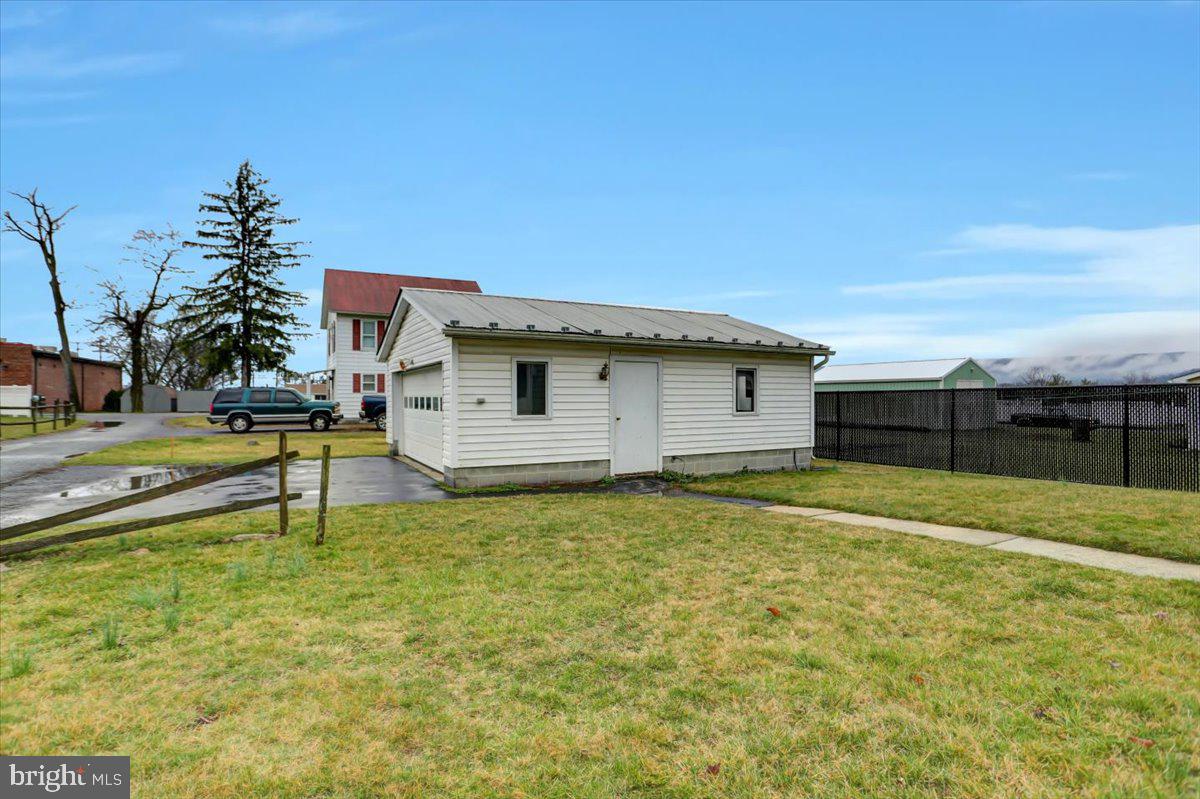 MCCONELLSBURG - Residential