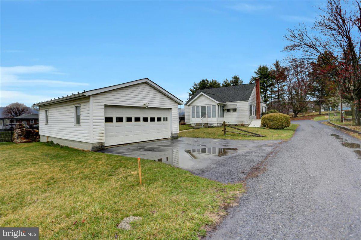 MCCONELLSBURG - Residential