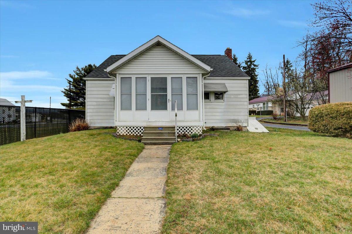 MCCONELLSBURG - Residential