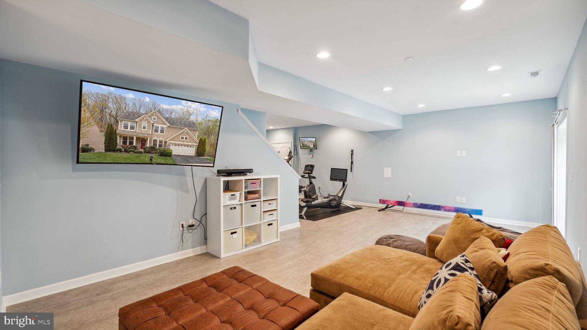 HILLS OF AQUIA - Residential