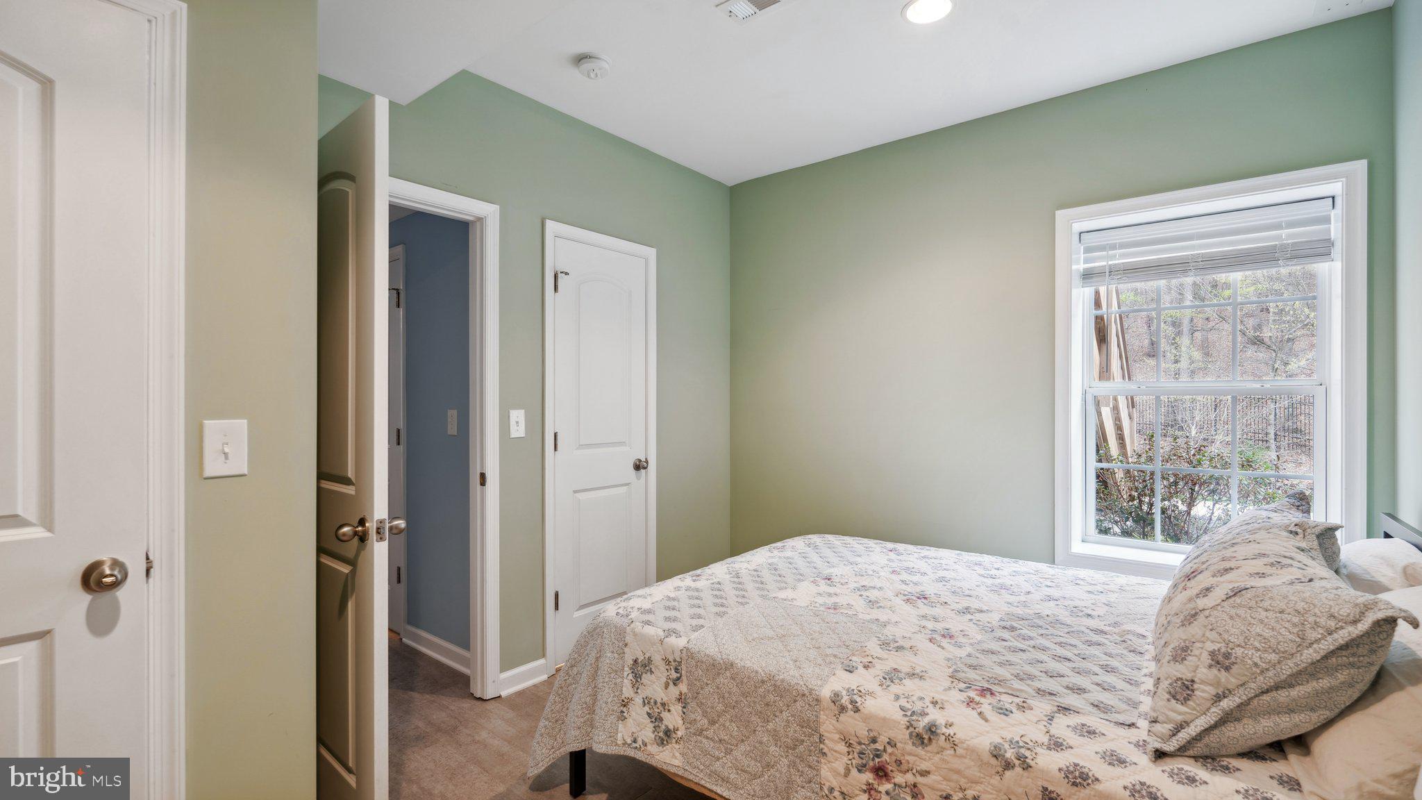 HILLS OF AQUIA - Residential