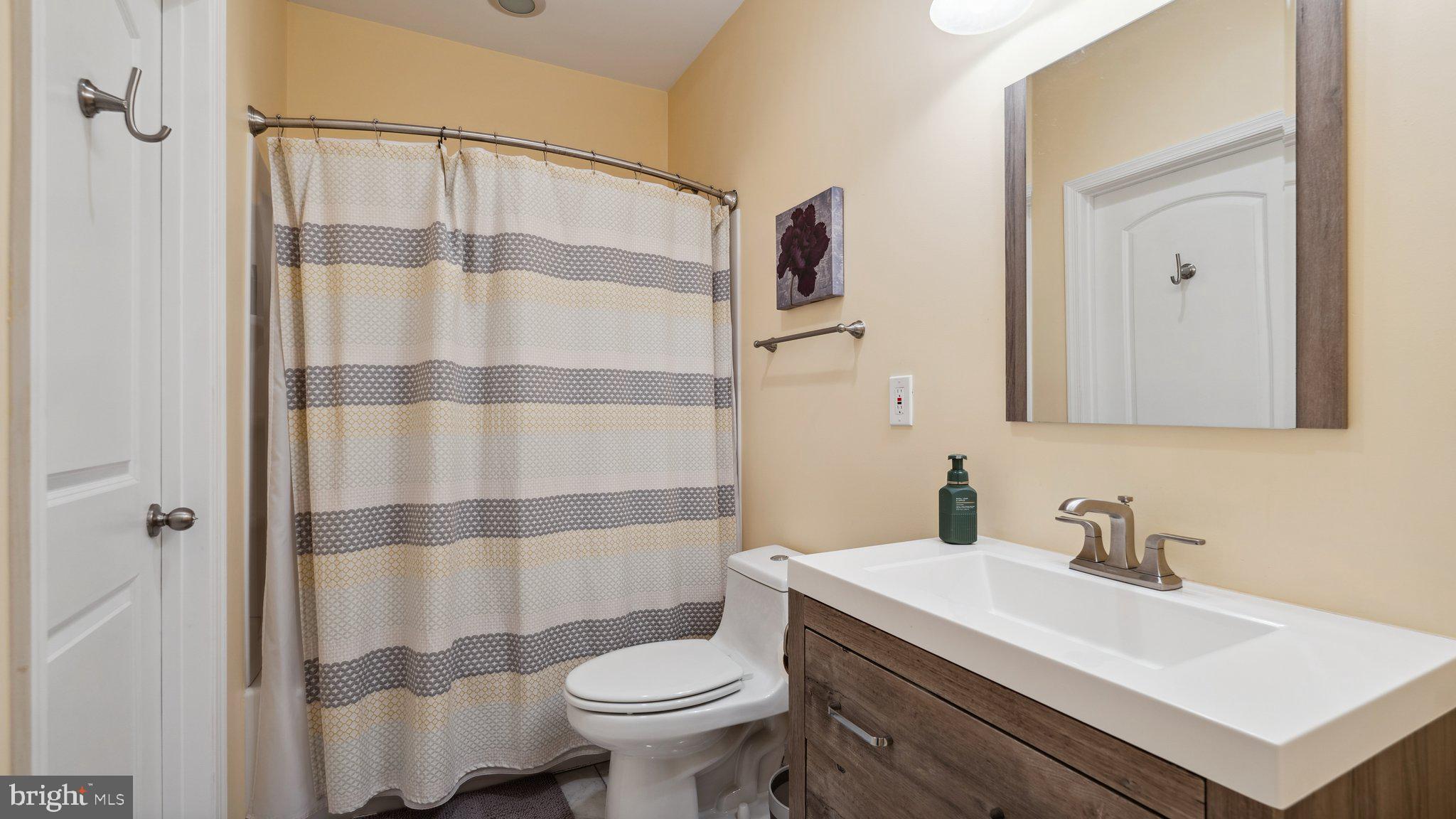 HILLS OF AQUIA - Residential