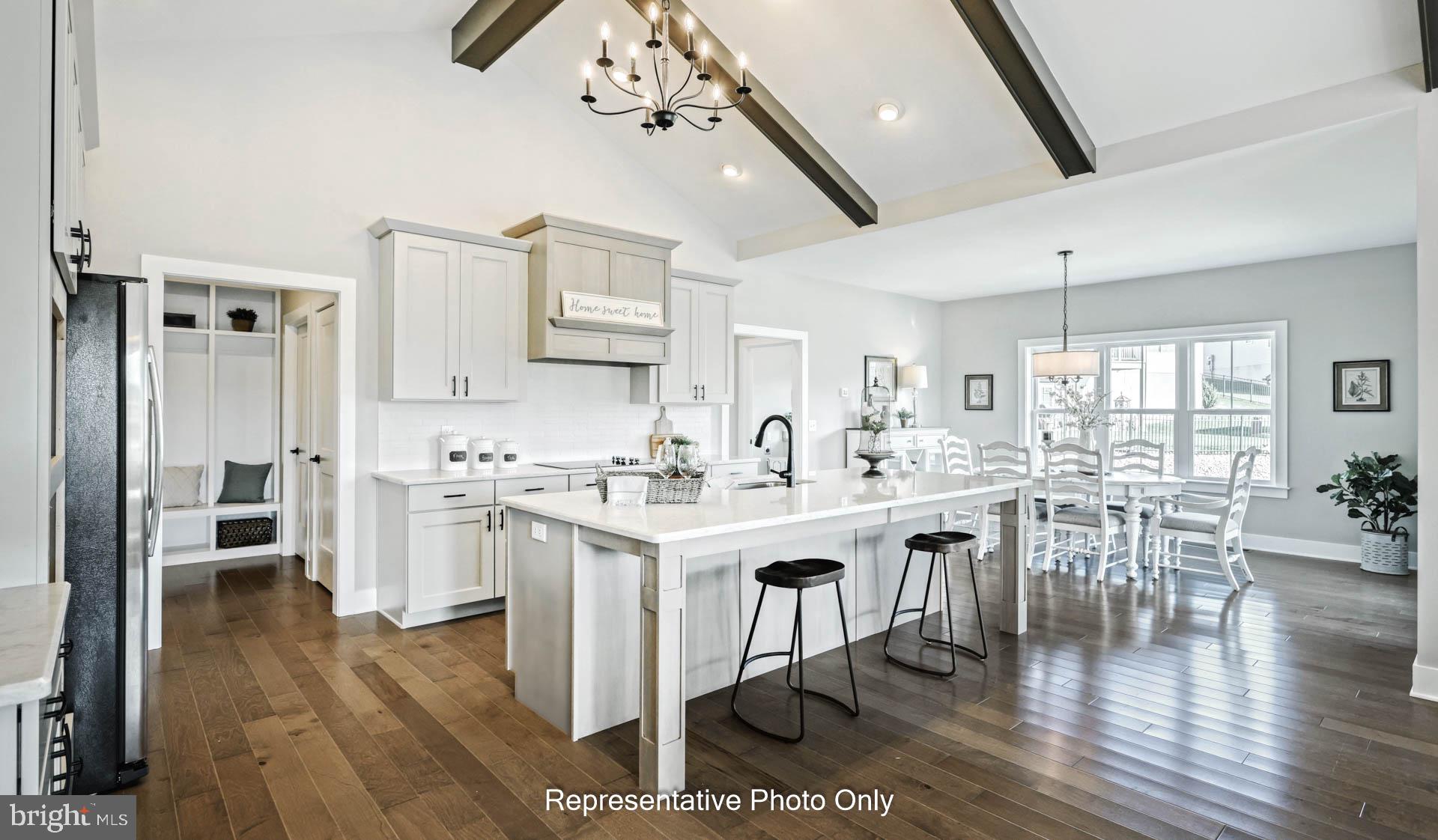 WINDING CREEK - Residential