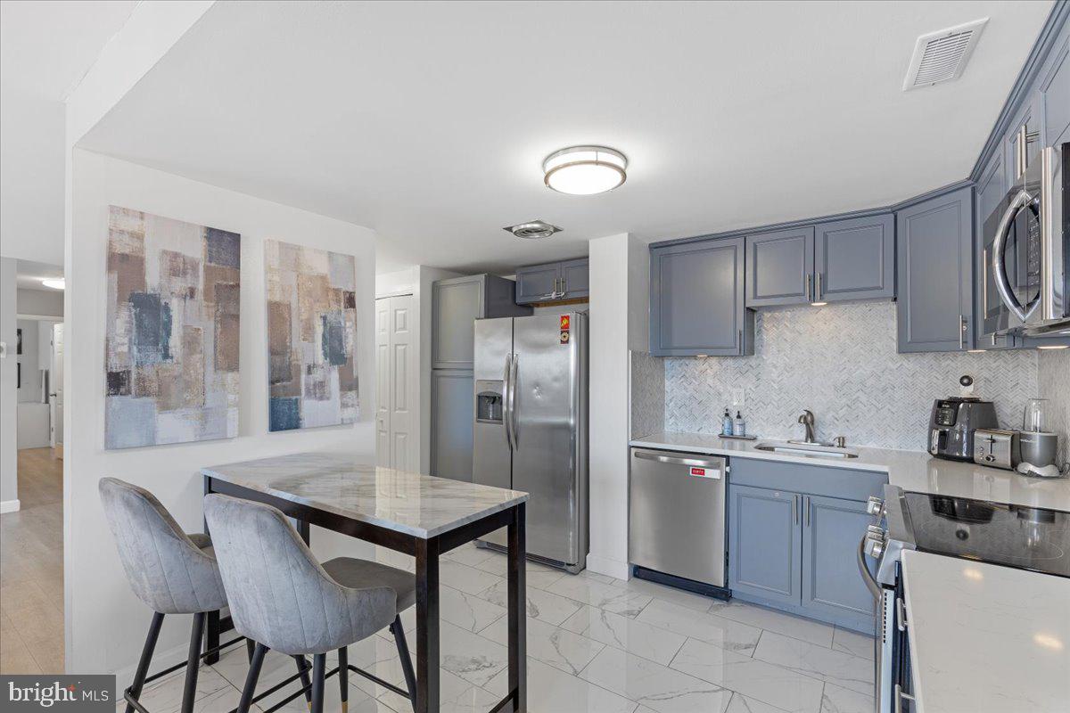 THE ELMONT - Residential