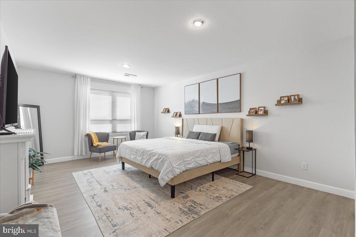 THE ELMONT - Residential