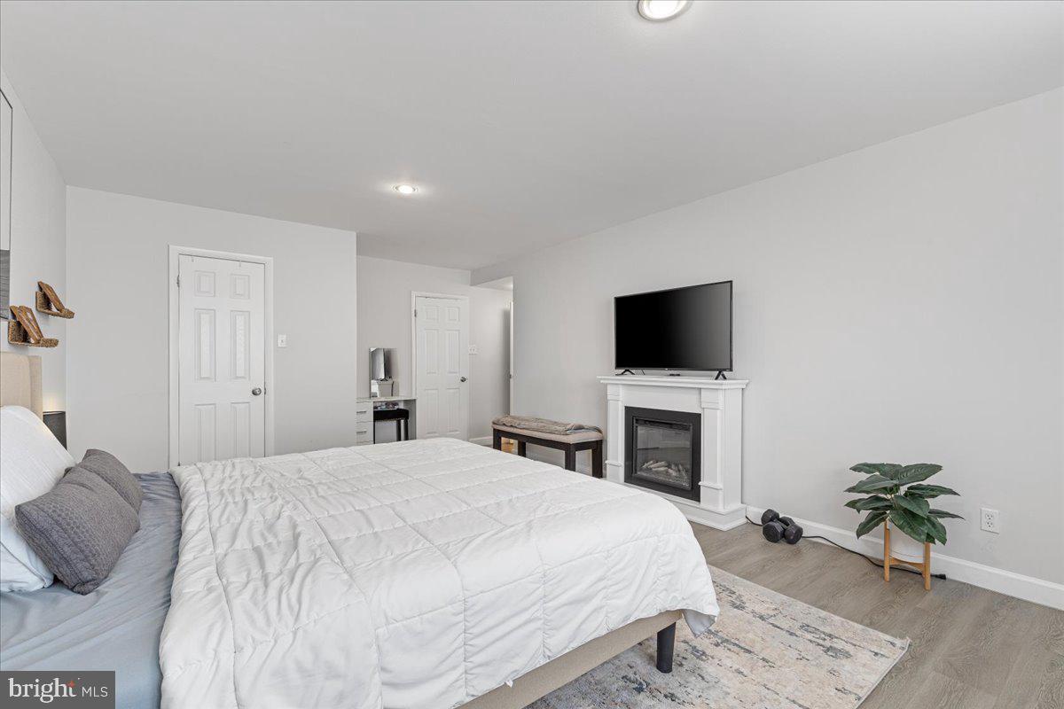 THE ELMONT - Residential