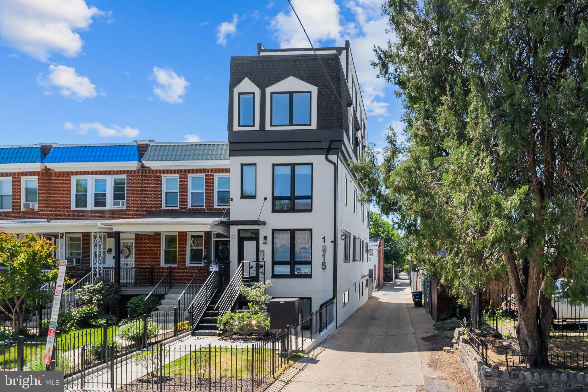 1915 H ST NE PH1