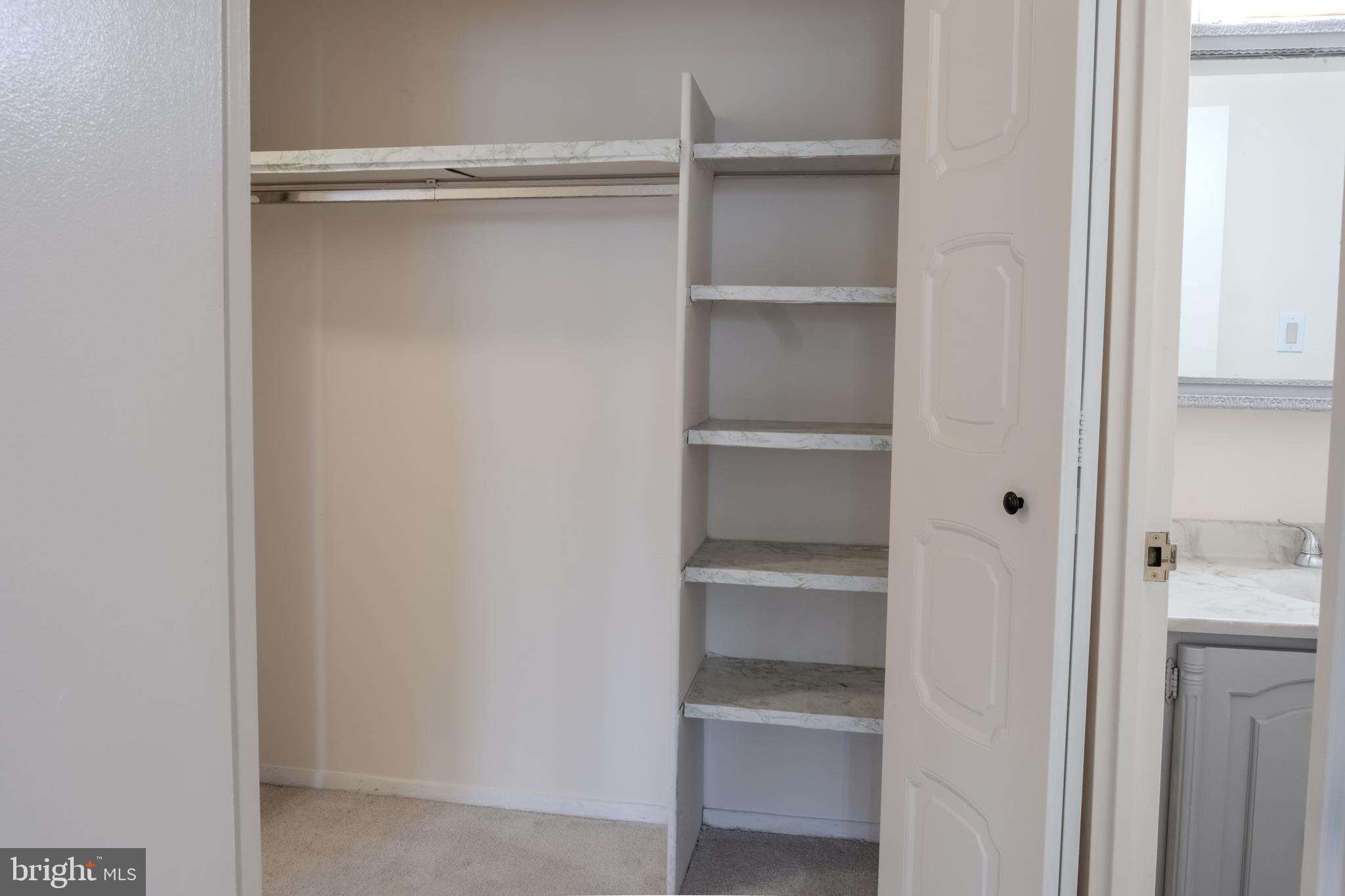 PROMENADE TOWERS - Residential