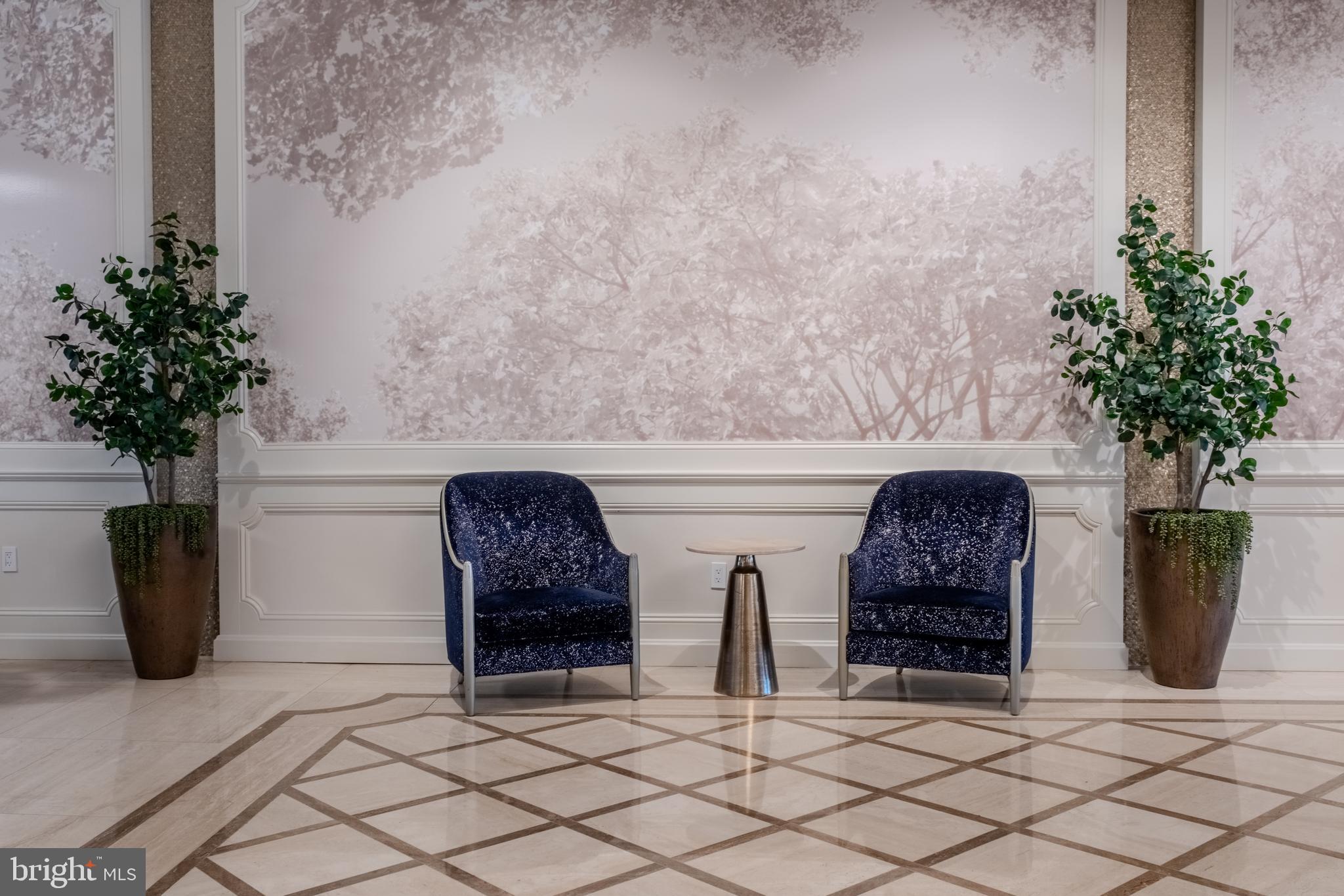 PROMENADE TOWERS - Residential