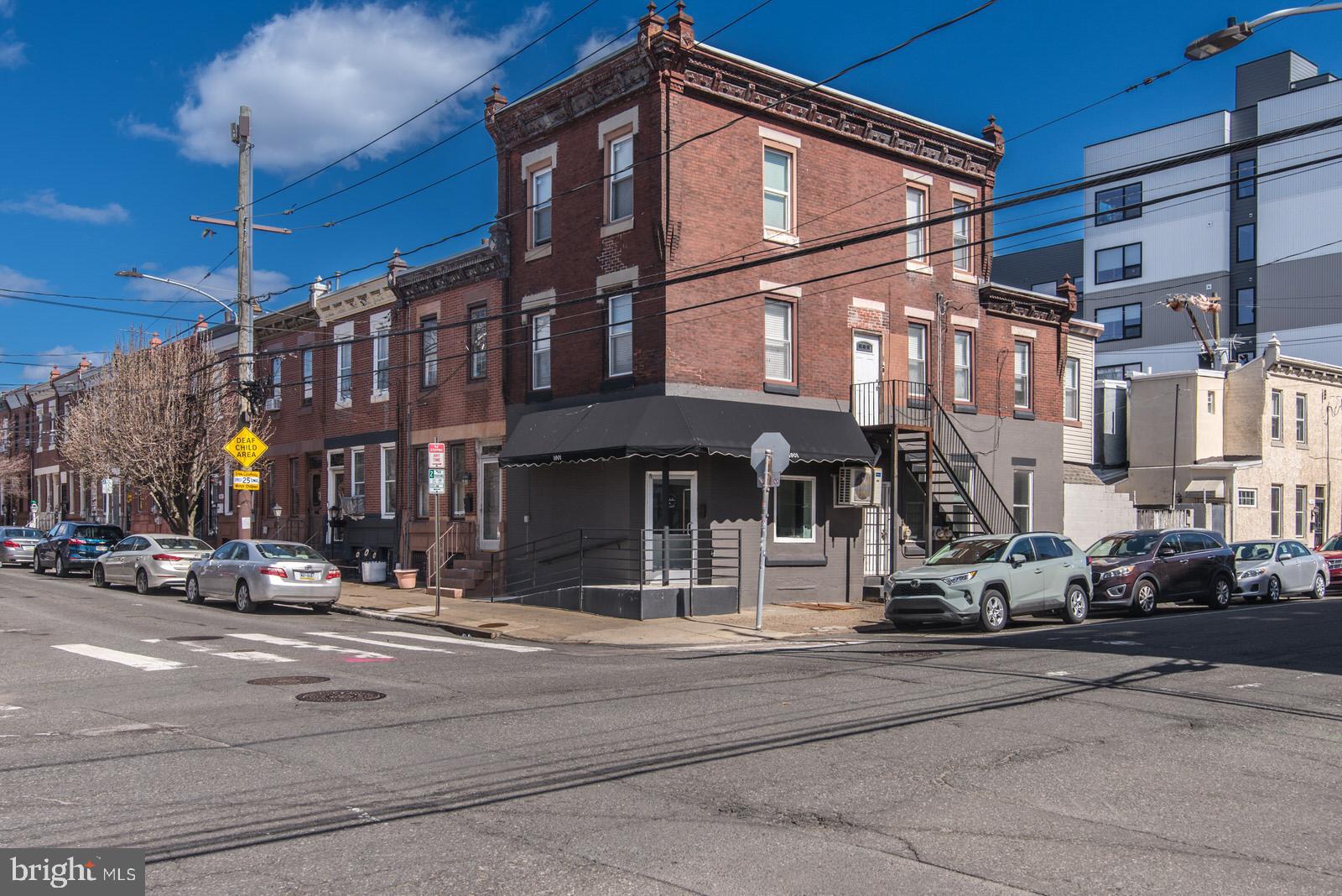 1901 N HOWARD STREET